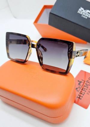 Набор солнцезащитные очки, коробка, чехол + салфетки #21189562