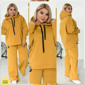 Спортивный костюм #22663499