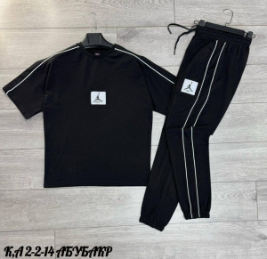 Спортивный костюм 22947160