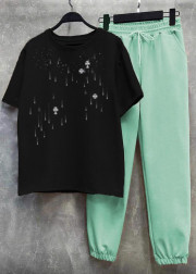 Спортивный костюм