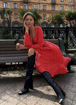 Платье 23055431