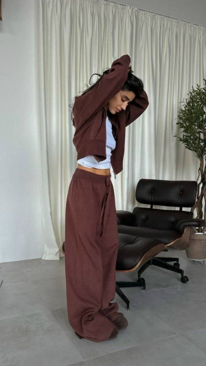 Спортивный костюм 23058523