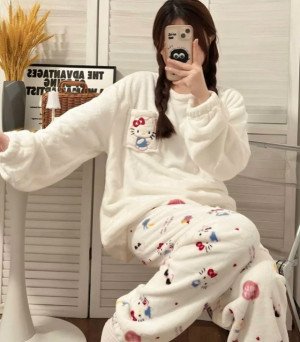 Пижама 23100471