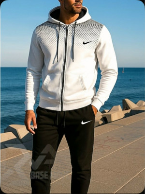 Спортивный костюм #23124209