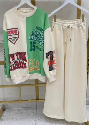 Спортивный костюм 23149392