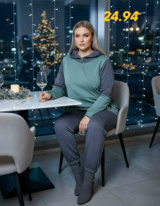 Спортивный костюм