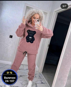 Спортивный костюм #23184769