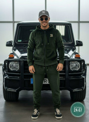 Спортивный костюм