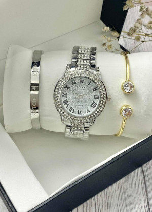 Подарочный набор для женщин часы, 2 браслета + коробка 23245044