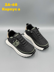 Кроссовки