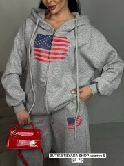 Спортивный костюм