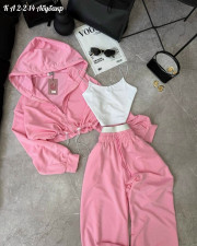 Спортивный костюм