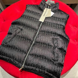 Жилет #23296873