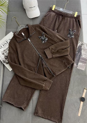 Спортивный костюм