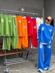 Спортивный костюм
