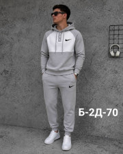 Костюм