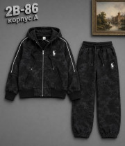 Костюм