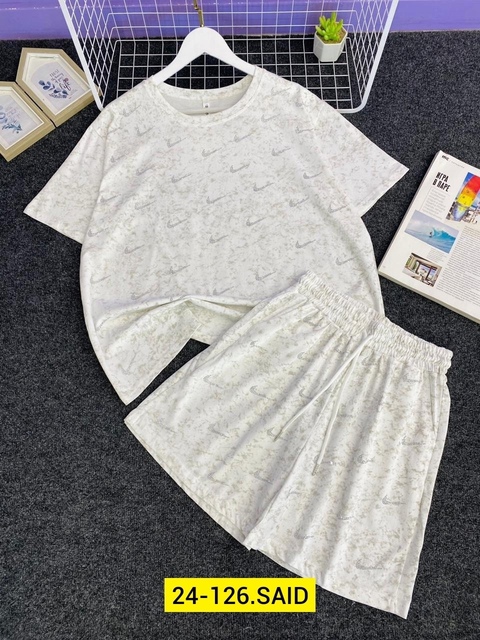 Спортивный костюм 22911514