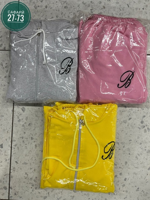 Спортивный костюм 22915859