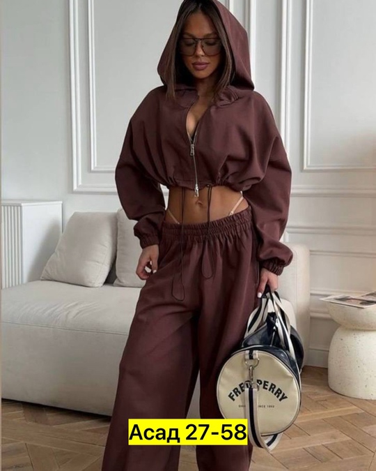 Спортивный костюм 22915457