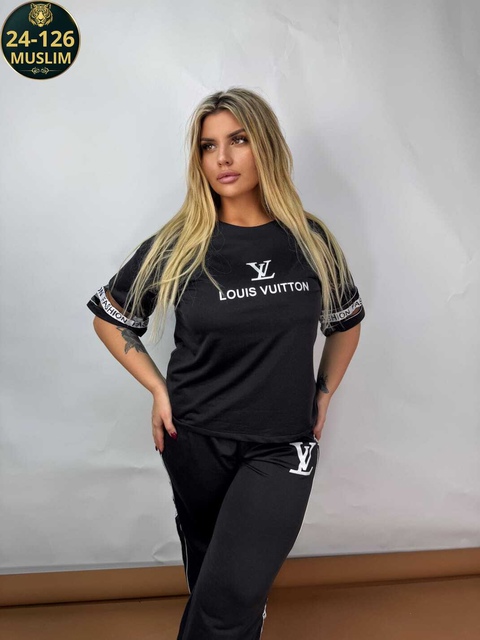 Спортивный костюм 22916644