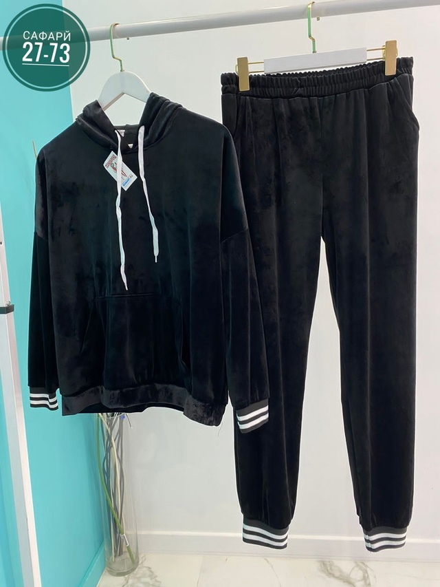 Спортивный костюм 22919475