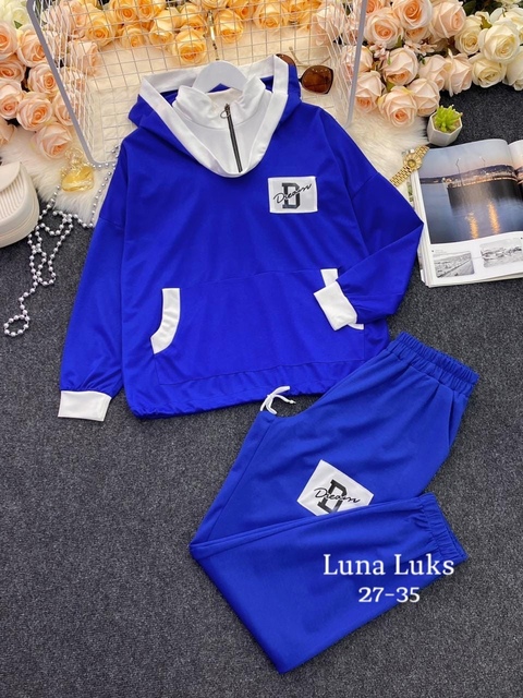 Спортивный костюм 22917924