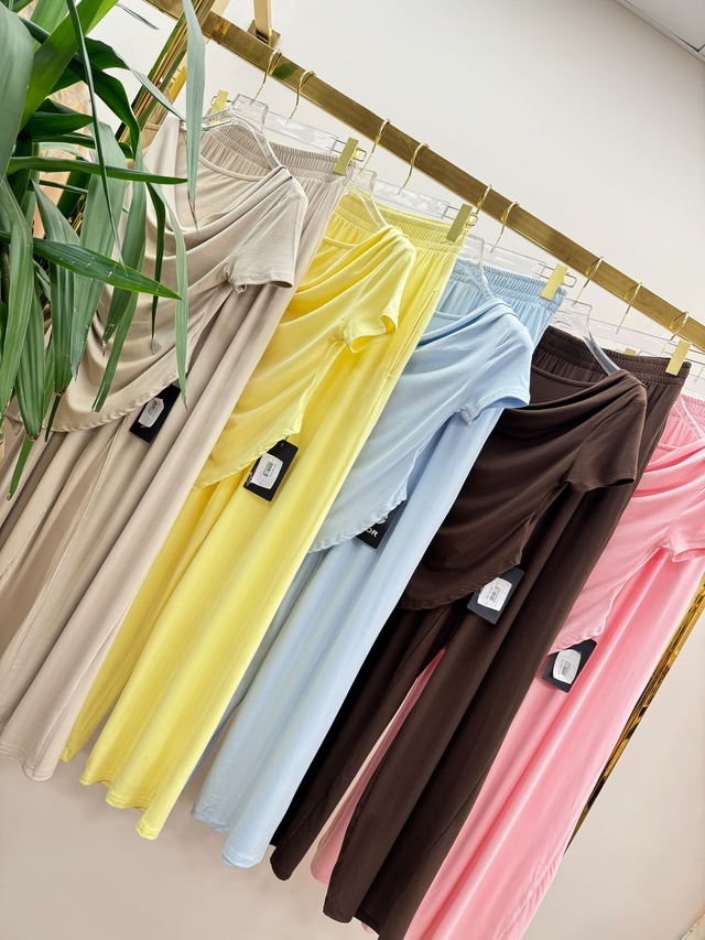 Спортивный костюм 22919293