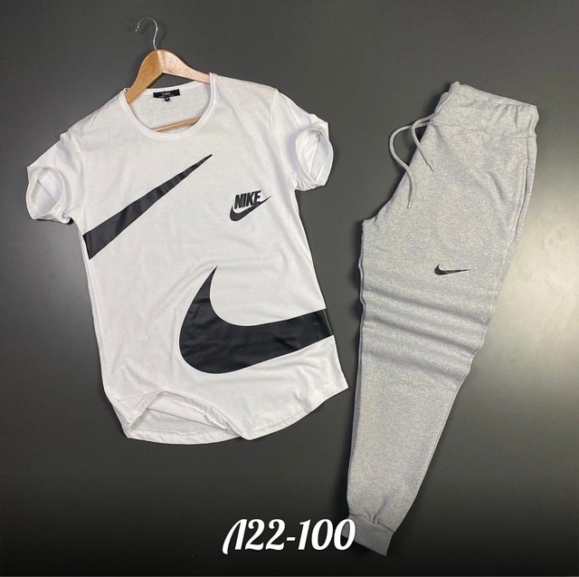 Спортивный костюм 22919148