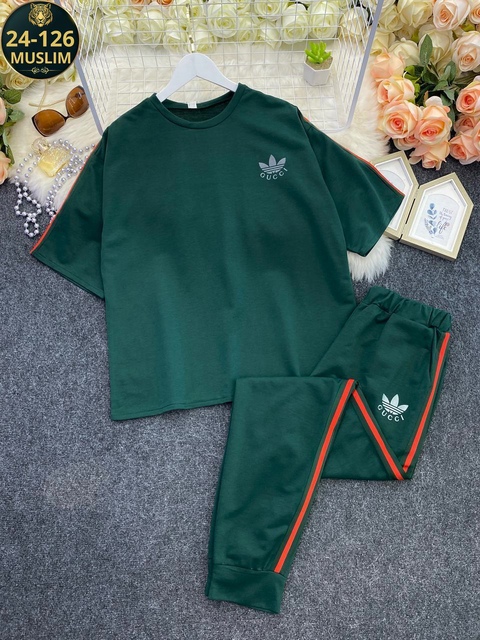 Спортивный костюм 22921897