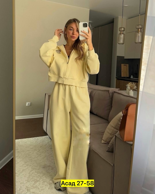 Спортивный костюм 22925171