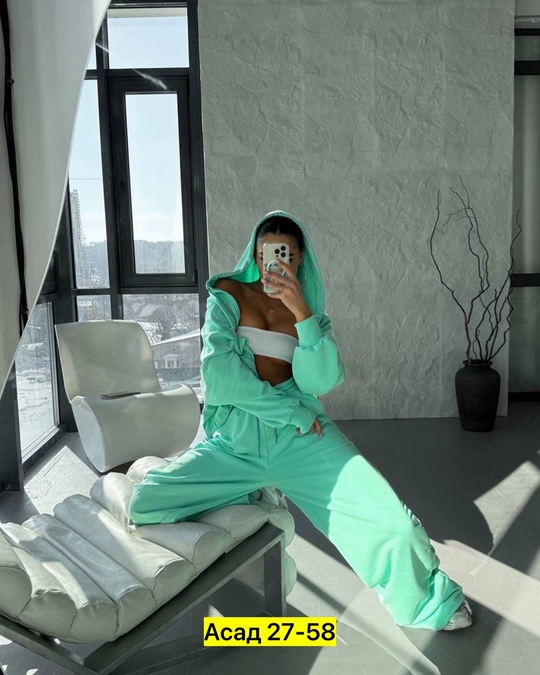 Спортивный костюм 22930539