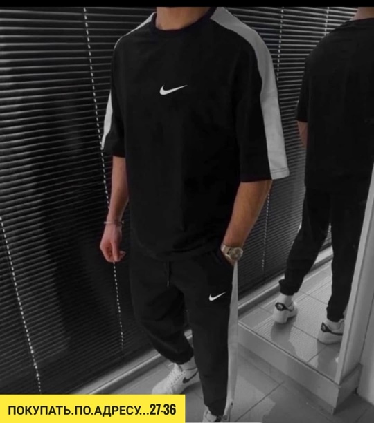 Спортивный костюм 22930276