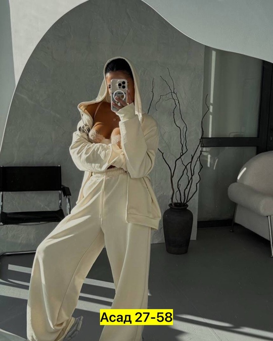 Спортивный костюм 22930539