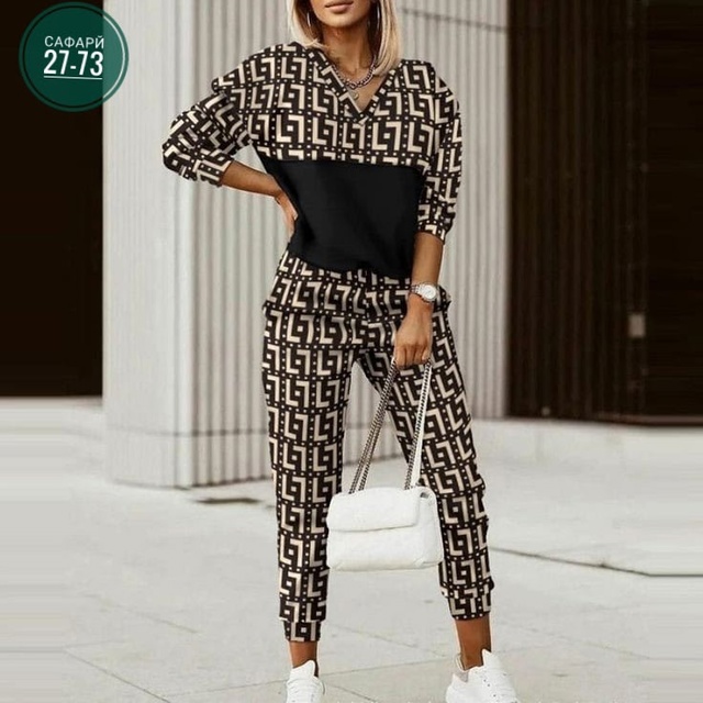 Спортивный костюм 22932360