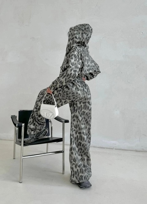 Спортивный костюм 22931209