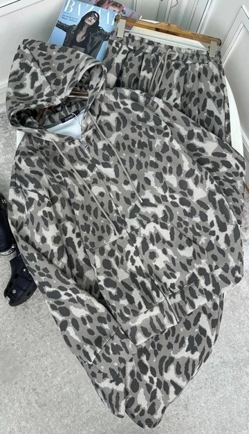 Спортивный костюм 22931209