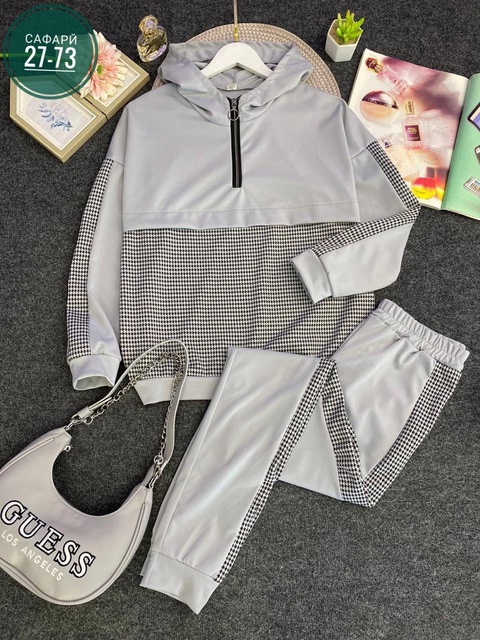 Спортивный костюм 22932360