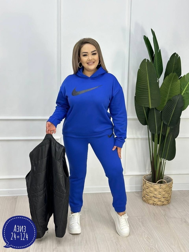 Спортивный костюм 22936888