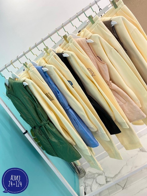 Спортивный костюм 22936996