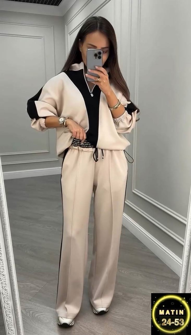 Спортивный костюм 22941218