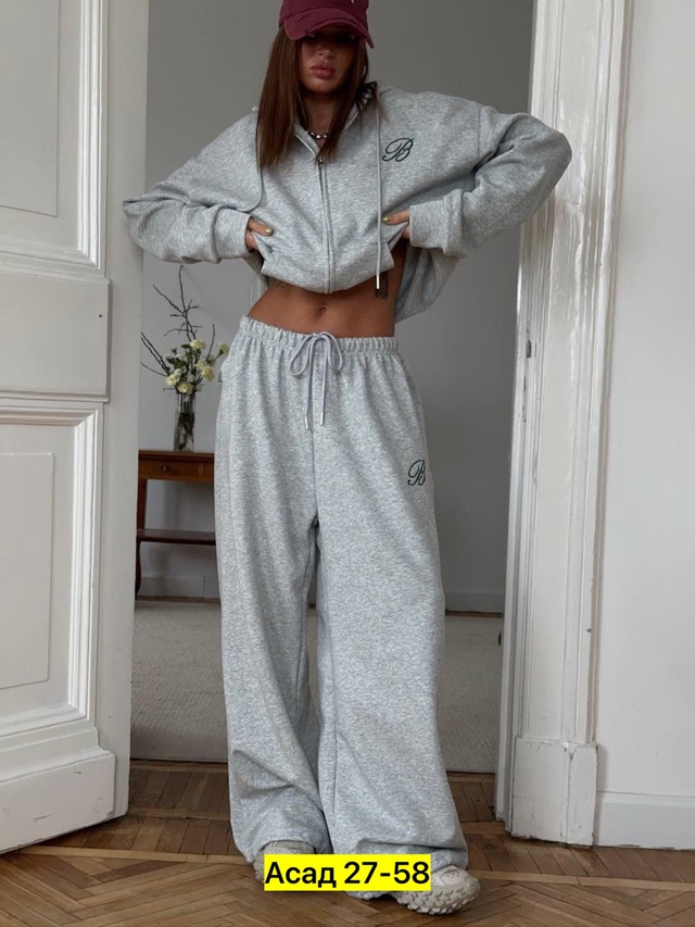 Спортивный костюм 22941825