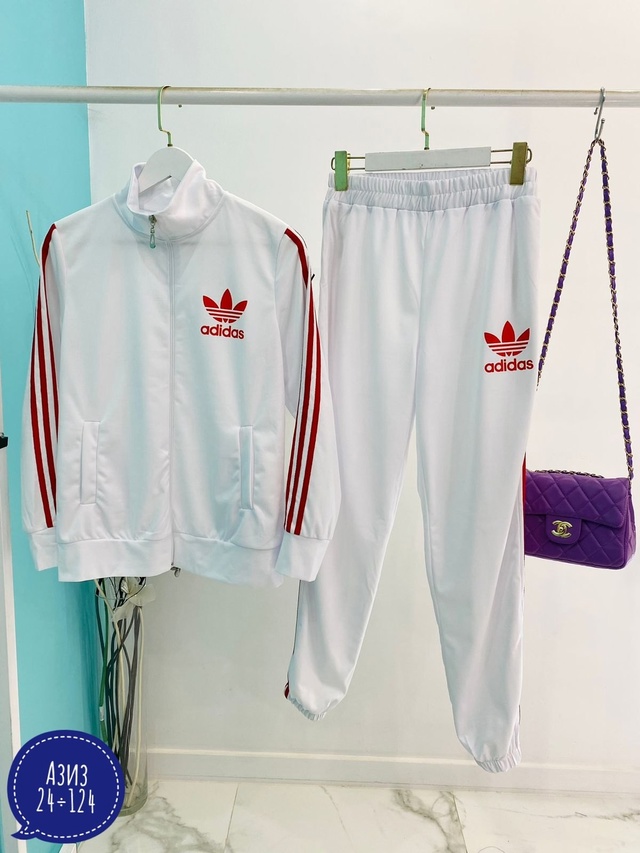 Спортивный костюм 22942501