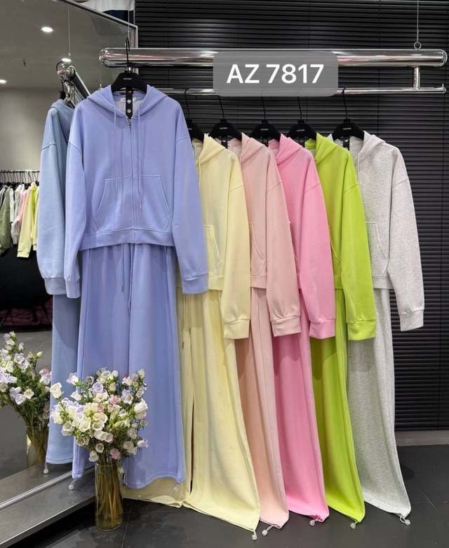 Спортивный костюм 22942455