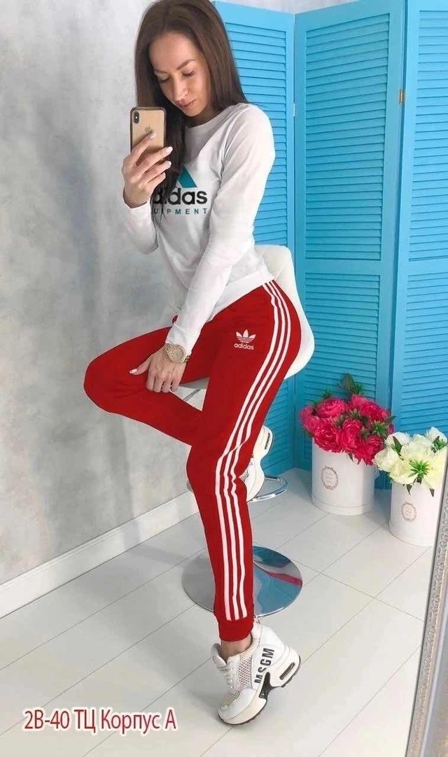 Спортивный костюм 22942679