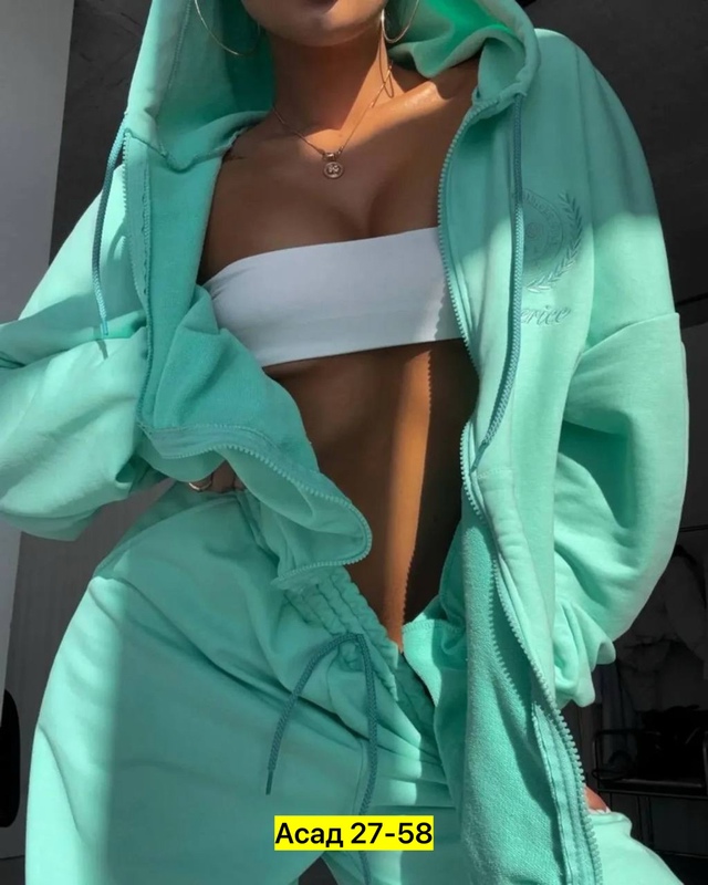 Спортивный костюм 22941991