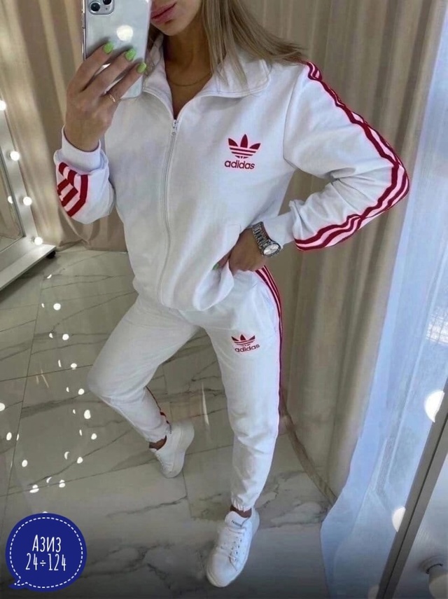 Спортивный костюм 22942501