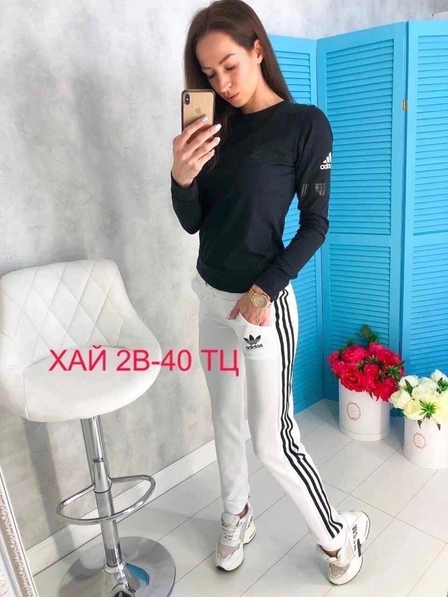 Спортивный костюм 22942604