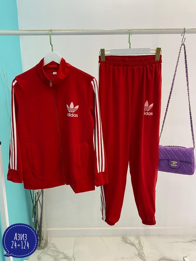 Спортивный костюм 22942501