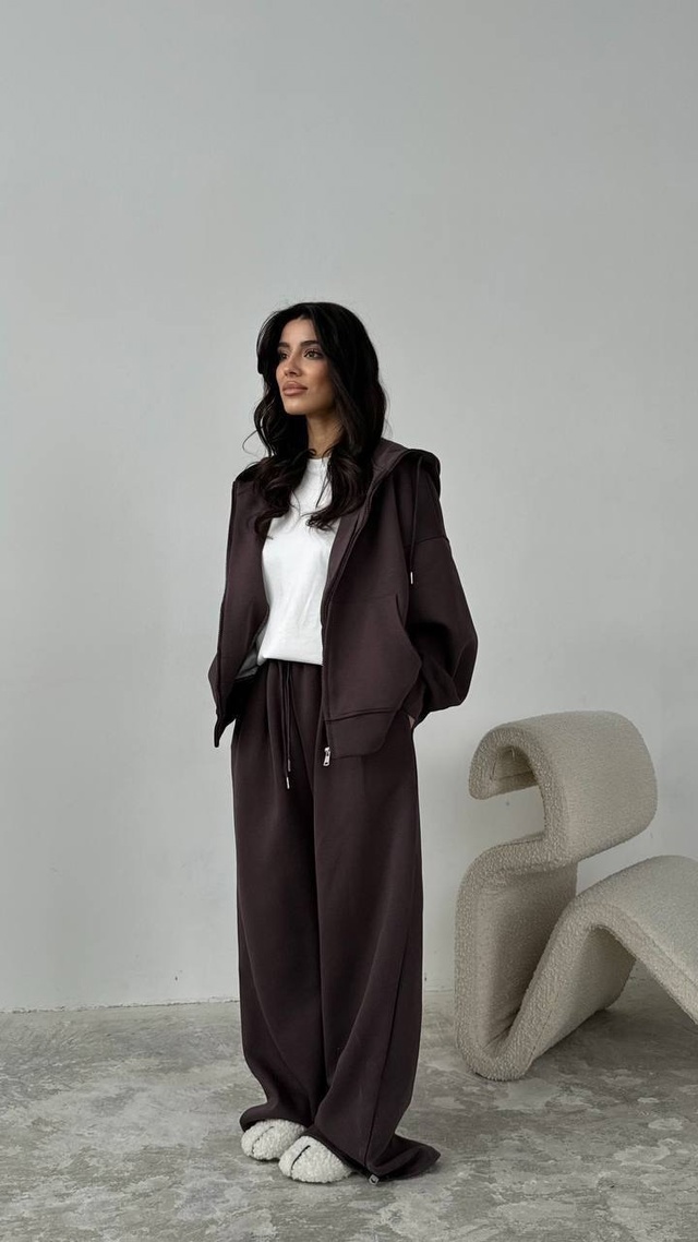 Спортивный костюм 22942455